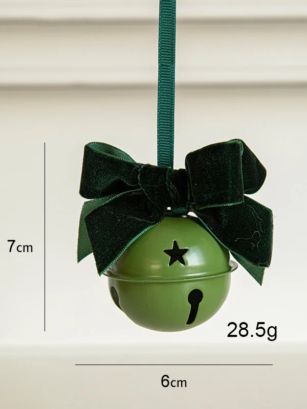 Royaura® Christmas Velvet Bow Christmas Tree Pine Cone Scene Arrangement Pendant Small Bell