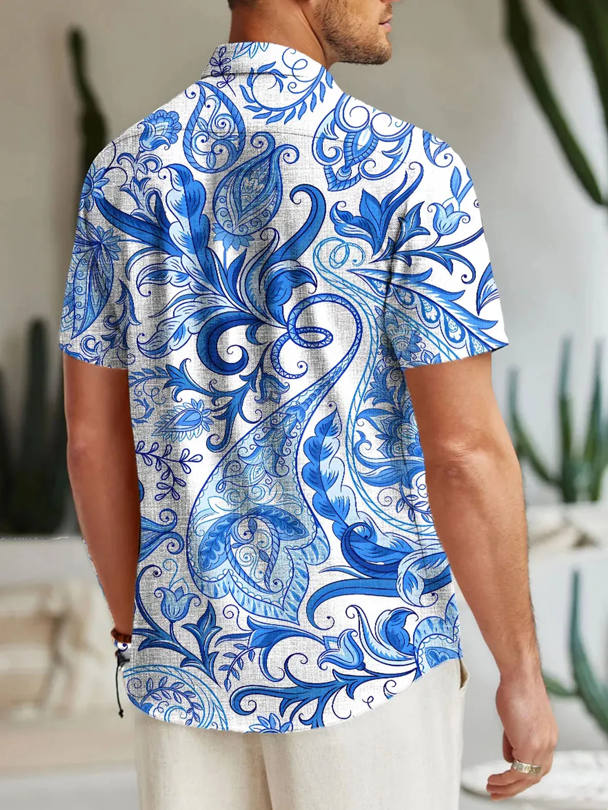 Royaura® Hawaiian Blue and White Porcelain Floral Print Men's Button Pocket Short Sleeve Shirt Big & Tall